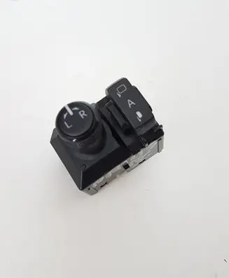 Toyota Prius (XW50) Wing mirror switch 183725