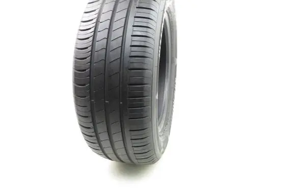 Volkswagen Golf V R16 summer tire 