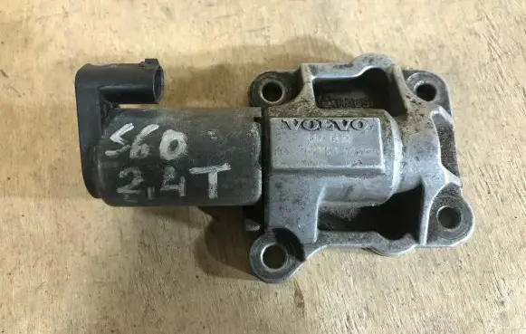 Volvo S60 Camshaft vanos timing valve 8670422 INA F3471161