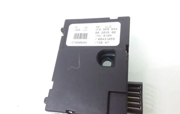 Volkswagen Touran I Steering angle sensor 1K0959654