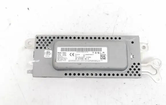 Tesla Model 3 Radio/CD/DVD/GPS head unit 107975500E