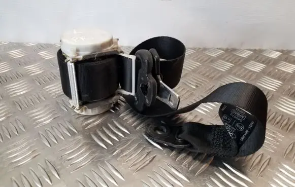 Ford Focus Front seatbelt 4M51A61295AK 33031800