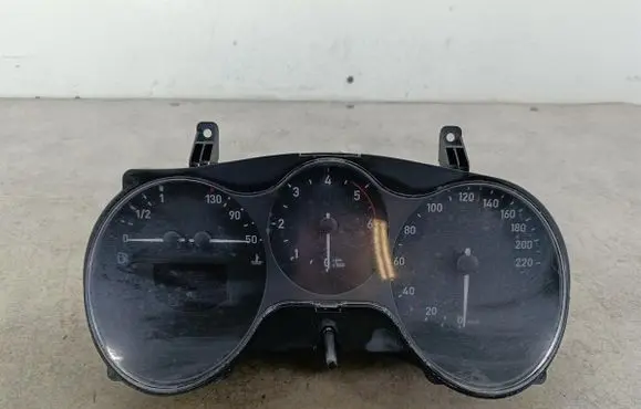 Seat Altea XL Speedometer (instrument cluster) 5P0920823C