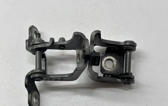 Renault Megane IV Front door hinge set 8626R 6990r ES71