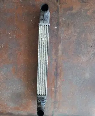 Volkswagen Sharan Intercooler radiator 0823856 132002748B