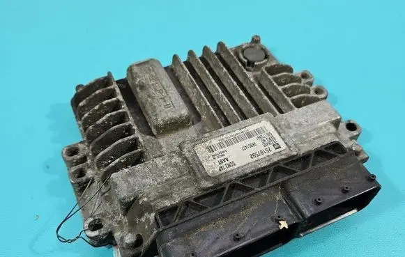 Chevrolet Captiva Engine control unit/module ECU 25187592 IMPRK1504330