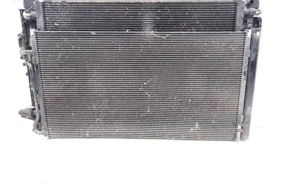 Land Rover Discovery 4 - LR4 Radiator set GJ3219E839BC GJ3219710AA
