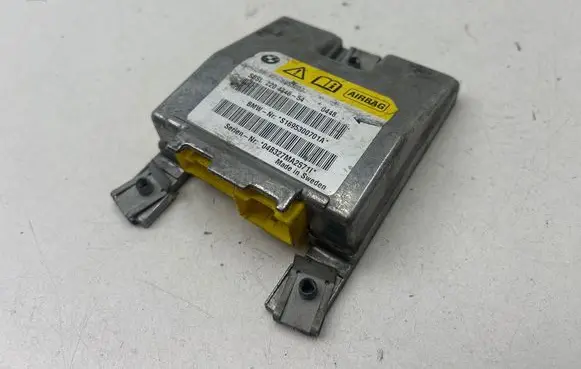 BMW 5 E60 E61 Airbag control unit/module 220434654 04B32TMA25711 S1695300701A