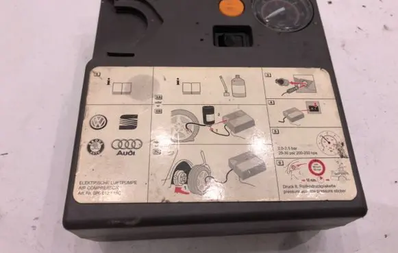 Volkswagen PASSAT B6 Tire air pump compressor 