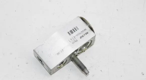 Jeep Cherokee Air conditioning (A/C) expansion valve AA447500