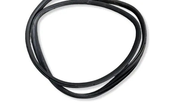 Volkswagen Amarok Rear door rubber seal (on body)