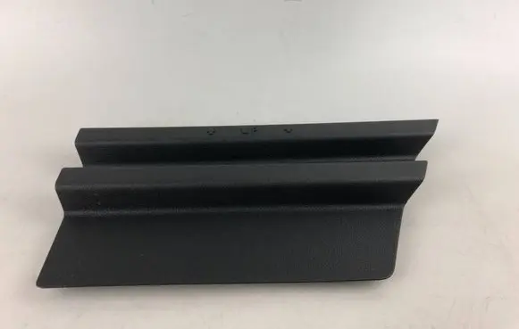 Volkswagen Tiguan Other trunk/boot trim element 5NA867461A