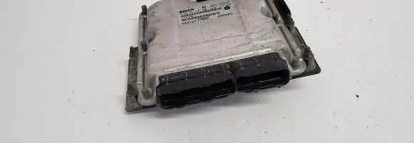 Chrysler Grand Voyager IV Engine control unit/module P04727770AC 1039S05385 0281011281