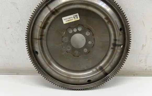 Mercedes-Benz C W205 Flywheel 12740300212 1910801133210