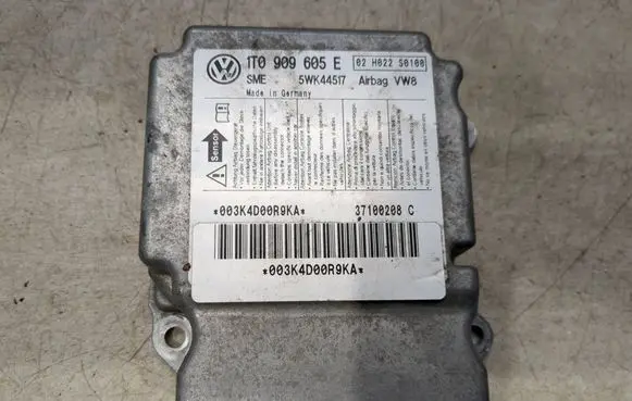 Volkswagen Touran II Airbag control unit/module 1T0909605E 5WK44517