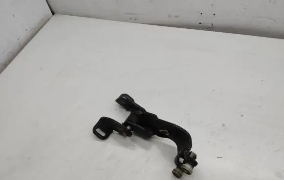 Seat Alhambra (Mk2) Sliding door middle roller runner 7N0843336G