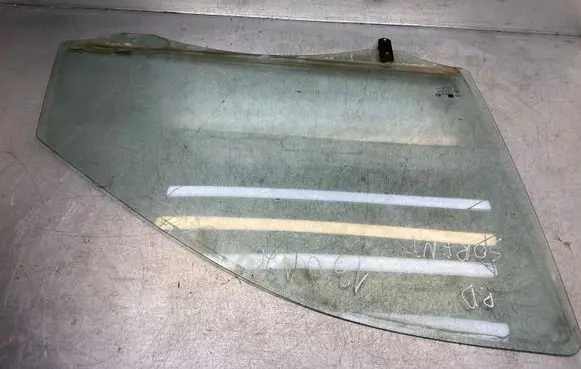 KIA Sorento Front door window glass four-door DOT184AS2M431 43R00240
