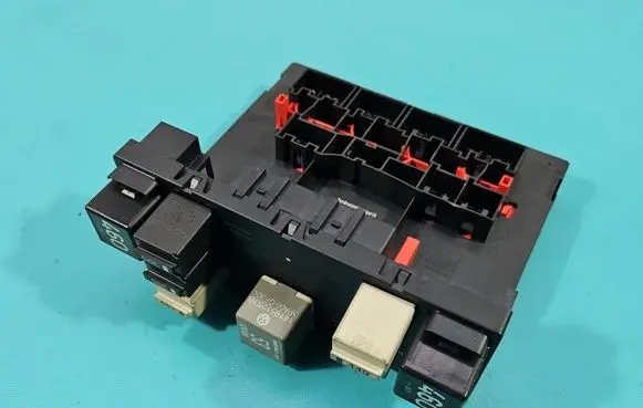 Seat Toledo III (5P) Central body control module 3C0937049E IMPRK1580278