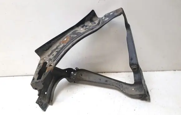 Mercedes-Benz GLK (X204) Headlight/headlamp mounting bracket A2046200091