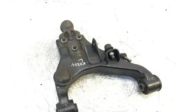 KIA Sorento Front lower control arm/wishbone k3334