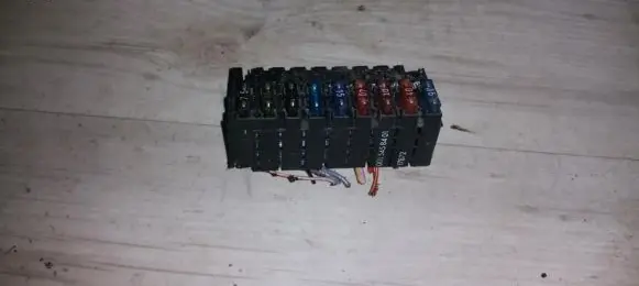 Mercedes-Benz C W202 Fuse box set 0015458401 17872