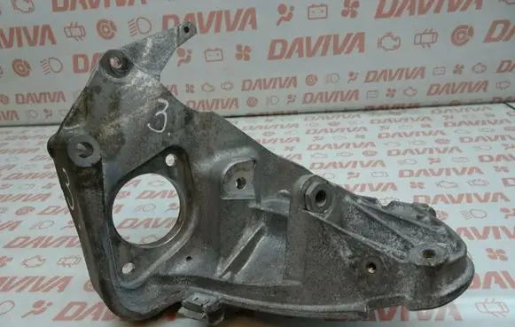 BMW 5 GT F07 Engine mounting bracket 7633707 59776210 7633707-03