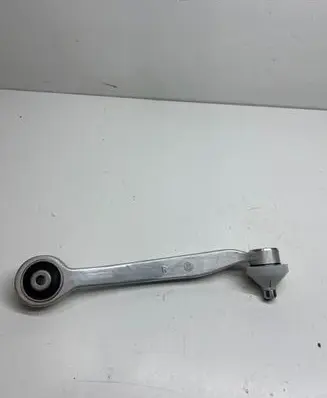 Volkswagen PASSAT B5.5 Front lower control arm/wishbone 8D0407506H