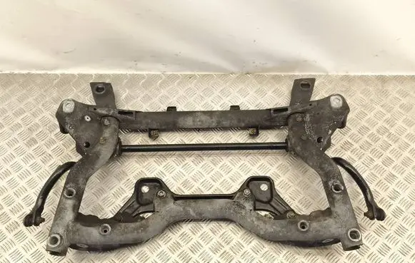 Mercedes-Benz C W204 Front subframe
