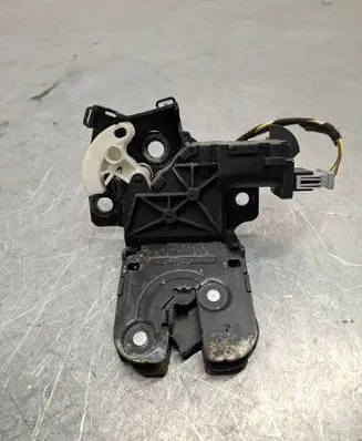 Audi A3 S3 8P Tailgate/trunk/boot lock/catch/latch 8P4827505B