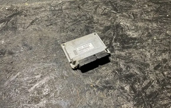 Audi A3 S3 8P Engine control unit/module 06A906033DS 06A906033
