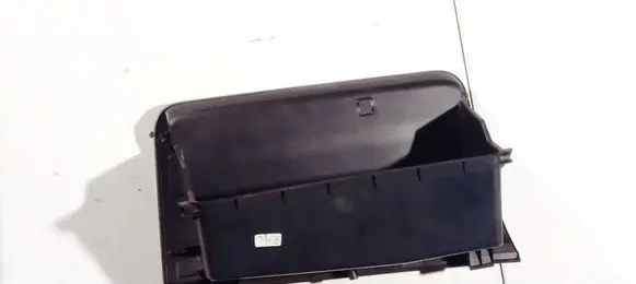 Chevrolet Orlando Glove box