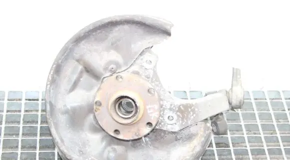 Audi A8 S8 D3 4E Rear wheel hub