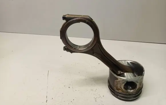Audi A4 S4 B7 8E 8H Piston with connecting rod BHS 059AA