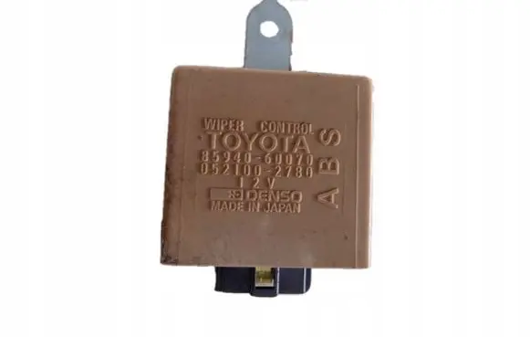 Toyota Land Cruiser (HDJ90) Charging relay 8594060070