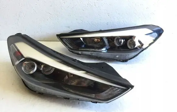 Hyundai Tucson TL Headlight/headlamp