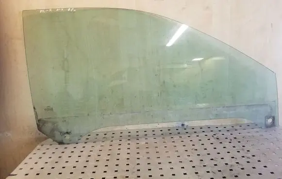 Audi A3 S3 8L Front door window/glass (coupe) 