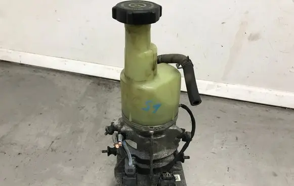Ford Mondeo MK IV Power steering pump BG913K514AC