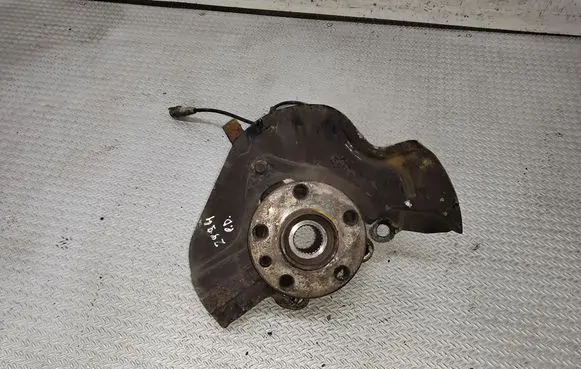 Peugeot 807 Front wheel hub spindle knuckle