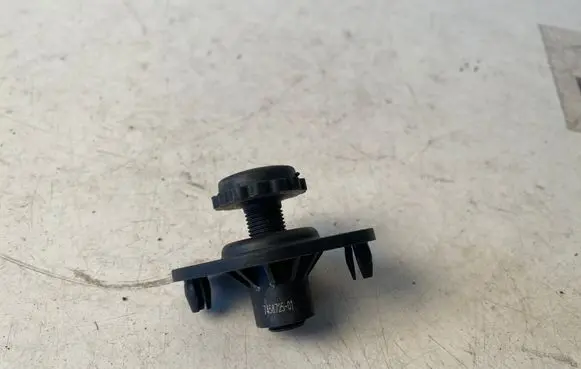 BMW 3 G20 G21 Loading door check strap stopper 7458725