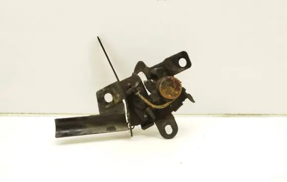 Subaru Forester SH Engine bonnet (hood) release handle