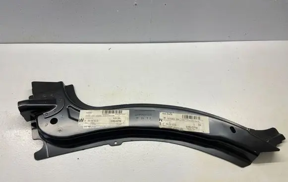 Mercedes-Benz Sprinter W907 W910 Fender mounting bracket A9106260200 A910620920008 A9106209200