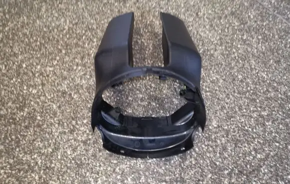 Steering wheel column trim