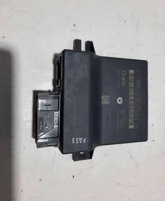 Audi A6 S6 C6 4F Gateway control module 4F0907468D