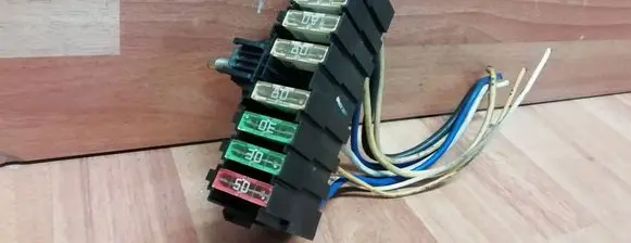 Peugeot 307 Fuse module 070307 6502494