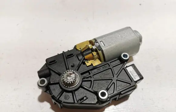Citroen DS5 Sunroof motor/actuator 2224653D