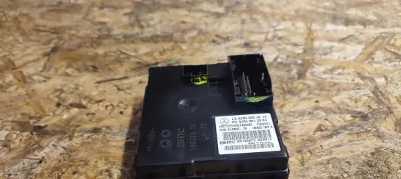 Mercedes-Benz C W205 Air conditioning/heating control unit A2059004013 5HB01089535 A2059012004