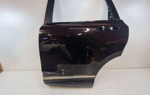 Honda CR-V Rear door