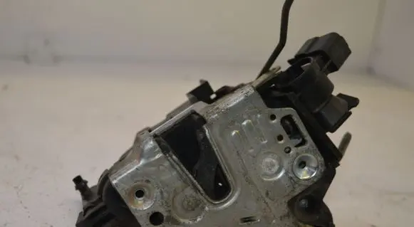 Mercedes-Benz CLK A208 C208 Front door lock 2087200435