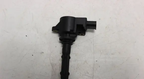 Mercedes-Benz S W221 High voltage ignition coil A0001502780