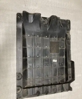 KIA Sportage Center/middle under tray cover 84137D7500
